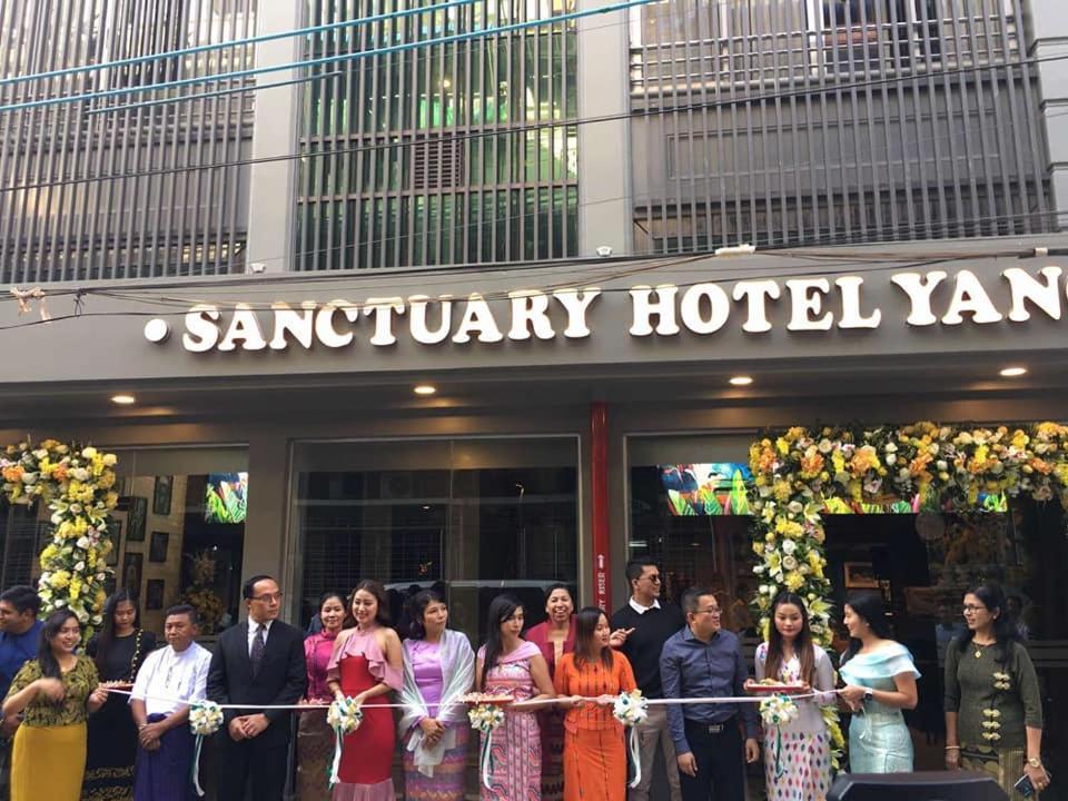 Sanctuary Hotel Yangon Exterior foto